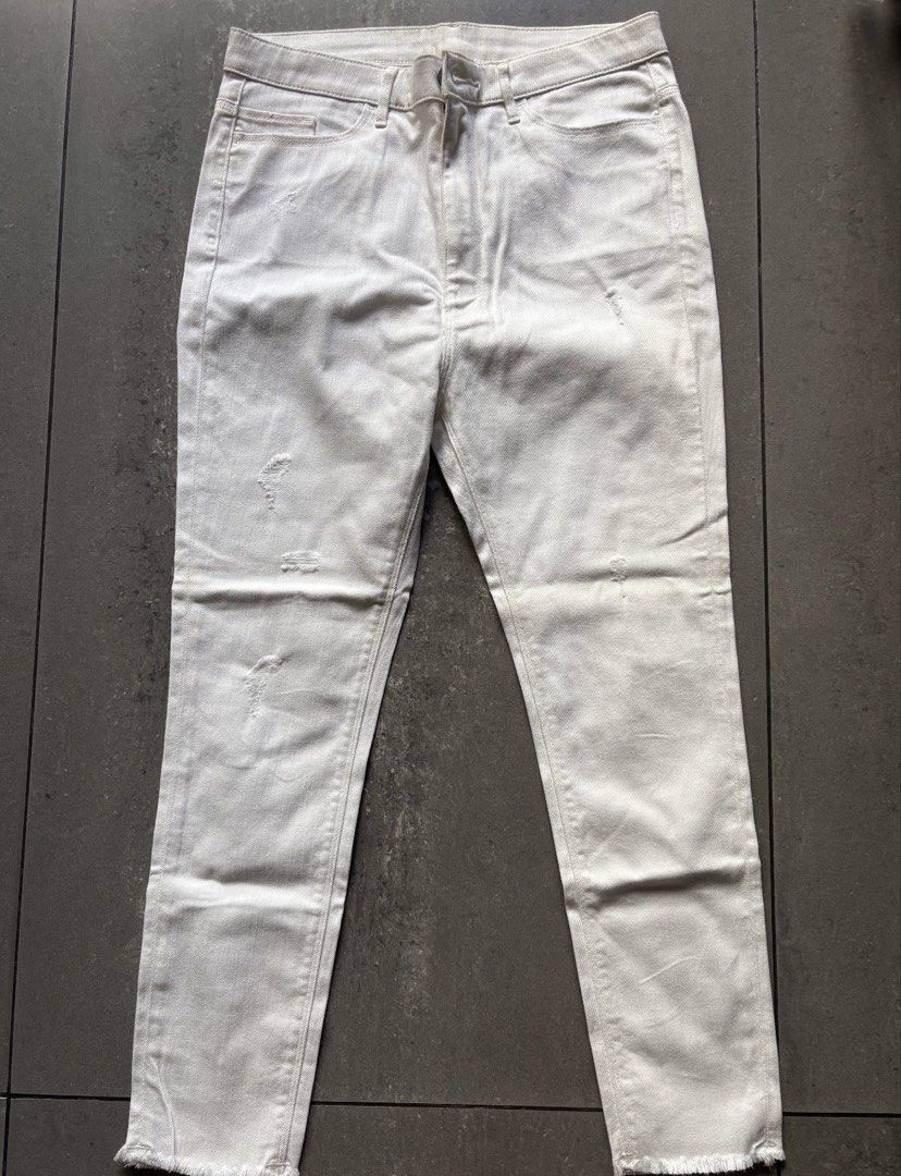 Uniqlo jeans/ trousers (Category: Jeans) located in Pasig City. Submitted by blt78 (Listing ID 1445860214, Image 3). Description: UNIQLO white skinny jeans Size 29 Waist 15.5in Length 37in Uniqlo denim ripped jeans Size 26 Straight leg, ankle length Uniqlo easy trousers Size S Straight leg, ankle length SOLD.