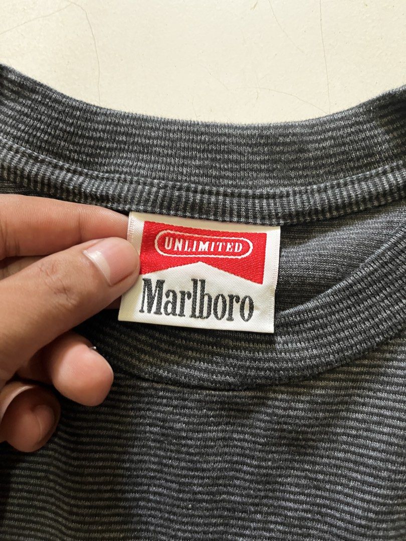 Vintage 90s Marlboro Pocket Tee (Category: Tshirts & Polo Shirts ) located in Quezon City. Submitted by rnb-collection (Listing ID 1445853541, Image 3). Description: Forsale‼️ Vintage 90s Marlboro Pocket Tee Embroided Logo Size XL 31x23 Excellent condition 10/10 Color rate No issue Made in Mexico 🇲🇽 1000+sf MOD - JnT or Lalamove MOP - Gcash 📌No long reservations, Payment First Open for Video Call Message me if ur interested📥 📍Quezon City.