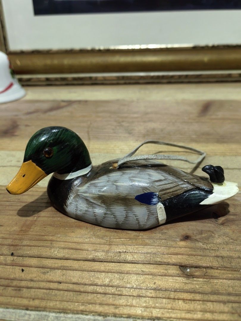 Wooden Duck Figure Display (Category: Figurines & Statues) located in Cebu City. Submitted by dudes_villanueva (Listing ID 1445933921, Image 2). Description: Wooden Duck Figure Display 📌 In excellent condition..
