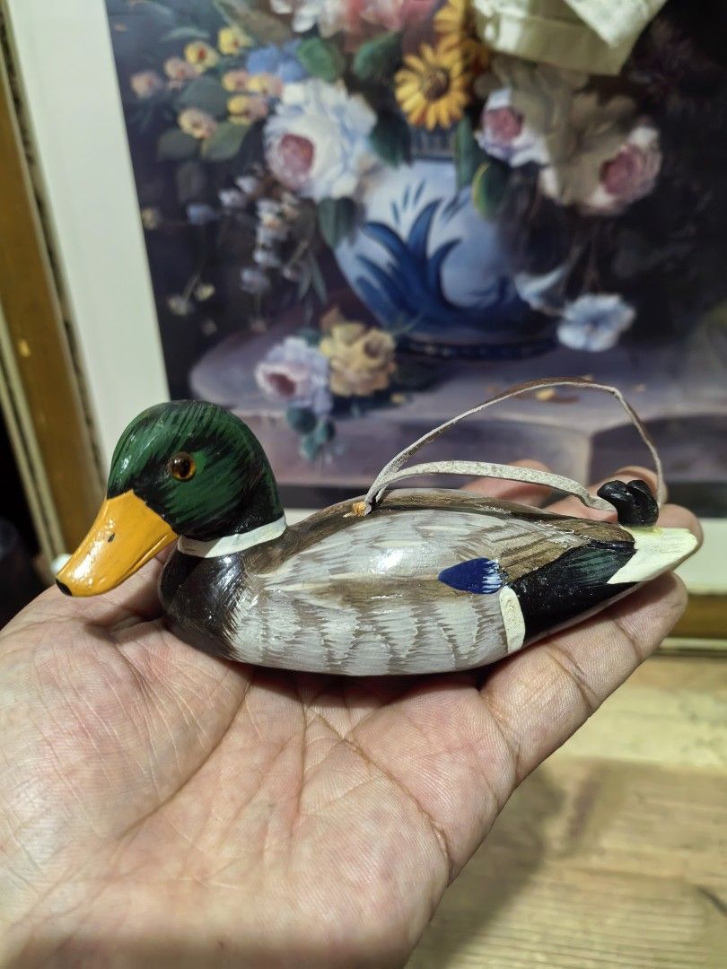 Wooden Duck Figure Display (Category: Figurines & Statues) located in Cebu City. Submitted by dudes_villanueva (Listing ID 1445933921, Image 1). Description: Wooden Duck Figure Display 📌 In excellent condition..