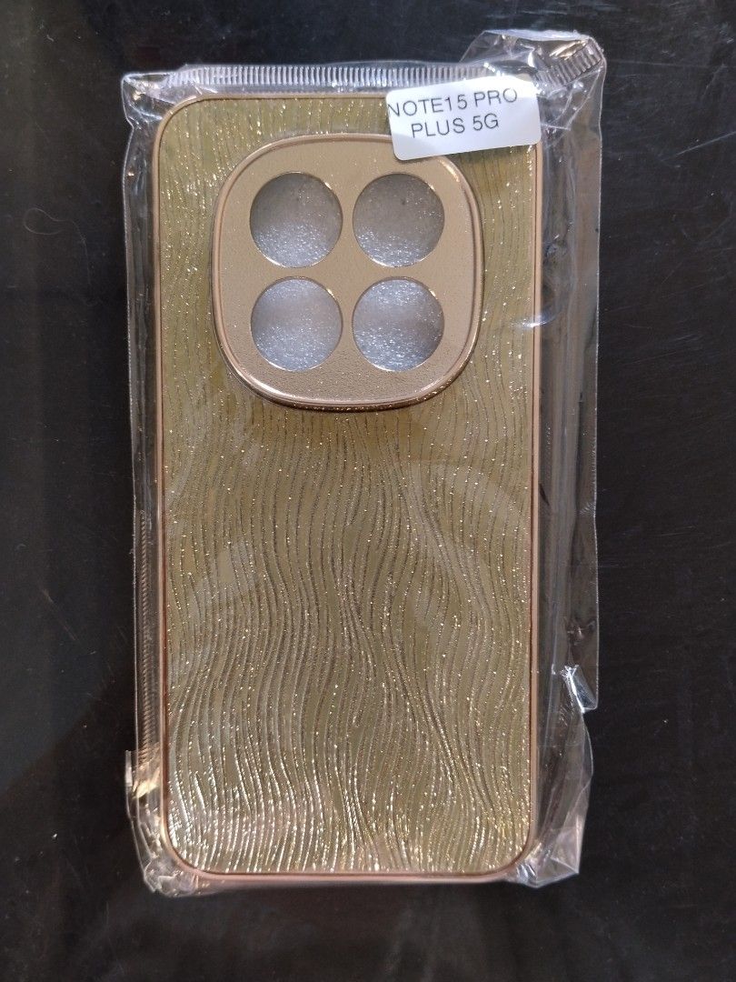 Xiaomi Redmi Note 15 Pro 5G Phone Case (Category: Cases & Sleeves) located in Quezon City. Submitted by shine_my_preloved (Listing ID 1445818939, Image 1). Description: Xiaomi Redmi Note 15 Pro 5G Phose Case Shockproof New Case never use Gold Reason to sale: Wrong item receive.