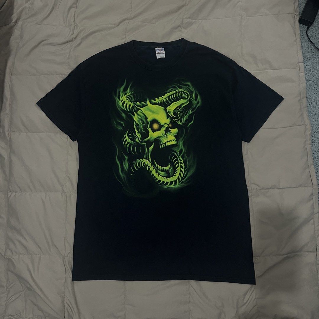 Y2k Jerzees Skull Tee (Category: Tshirts & Polo Shirts ) located in San Jose. Submitted by porkjowls (Listing ID 1445917587, Image 2). Description: 23 width 32 length Issue: none.