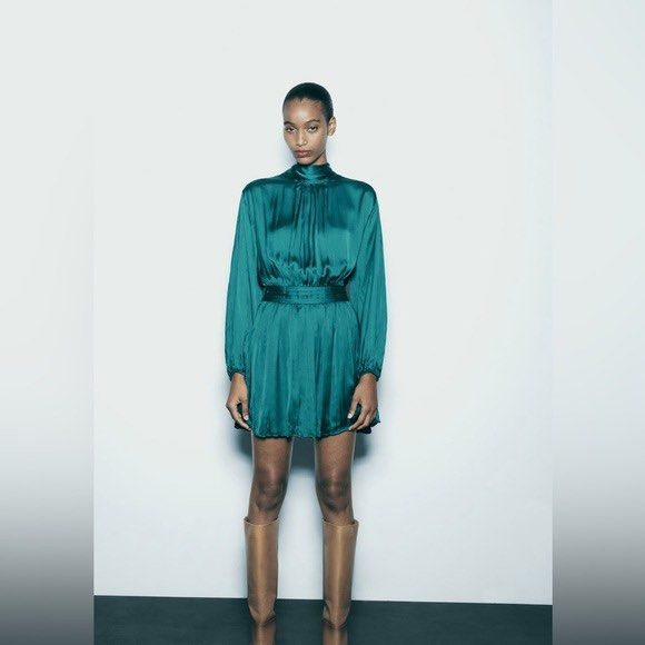 Zara Satin Mini Dress (Category: Dresses) located in Cebu City. Submitted by pepperoni_ (Listing ID 1445806410, Image 3). Description: Sooo classy and the color is very unique!! Perfect for anything casual. First pic is the actual when worn 💗 Rfs: Decluttering .