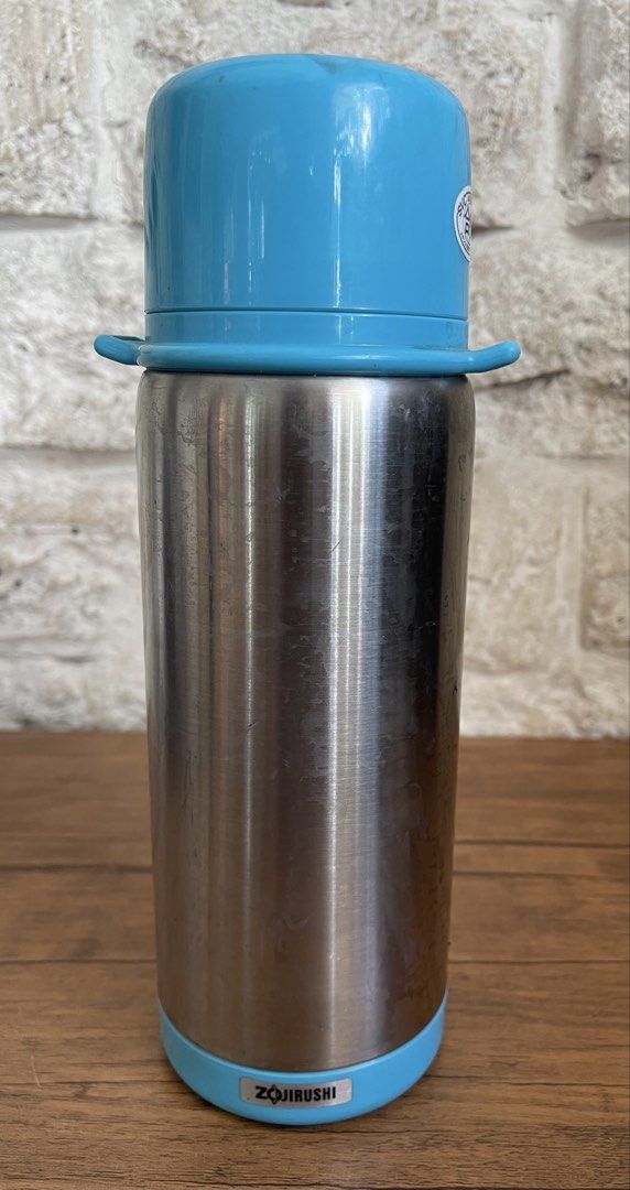 Zojirushi tumbler 10” (Category: Water Bottles & Tumblers) located in San Fernando. Submitted by japansurpluselyu (Listing ID 1445883804, Image 1). Description: .