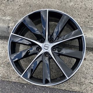 (Category: ) located in . Submitted by hocksengwahtyres (Listing ID 1075401190, Image 1). Description: .