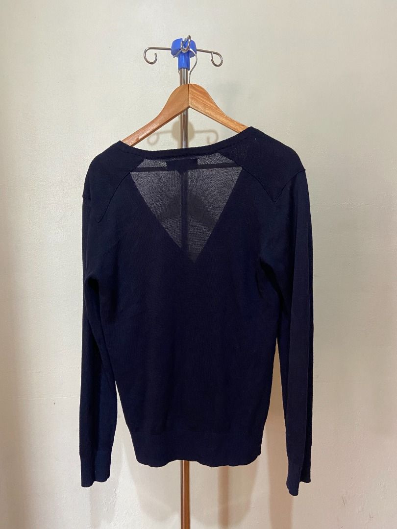 [21 Men] Original Navy Blue Cardigan (Category: Coats, Jackets and Outerwear) located in Quezon City. Submitted by thedeclutterer_ (Listing ID 1446045530, Image 3). Description: Description: - Ideal for layering or stand-alone simple fits - No flaws - Lightly used - Excellent condition (will iron the clothes and provide proof) Dimensions: Shoulder Width - 47 cm / 18.5 in Length - 65 cm / 25.5 in Shipping Options: Delivery through courier service 