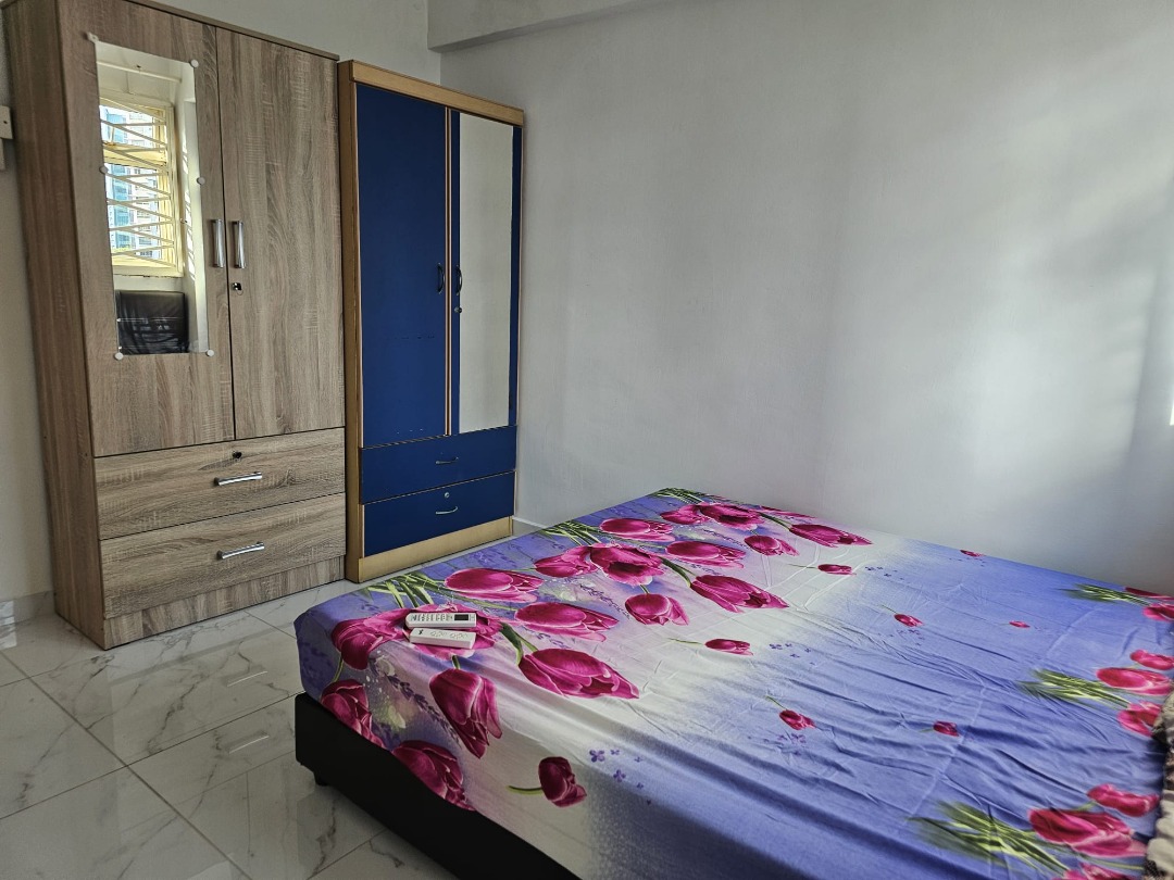 (Category: ) located in . Submitted by your_rental_specialist (Listing ID 1446100397, Image 1). Description: .