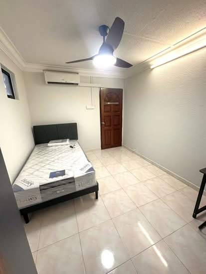 (Category: ) located in . Submitted by your_rental_specialist (Listing ID 1446066347, Image 1). Description: .