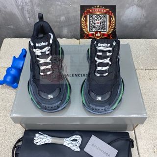 (Category: ) located in . Submitted by shoes.locker (Listing ID 1446140827, Image 1). Description: .