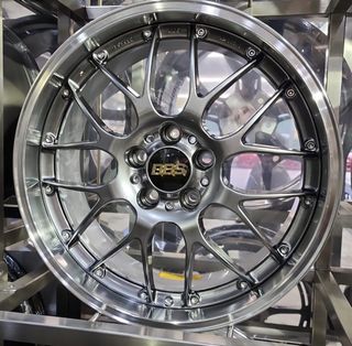 （分類：）位於 。 由 rims_tyres_670 提交（商品編號 1446093664，圖片 1）。簡介： 。