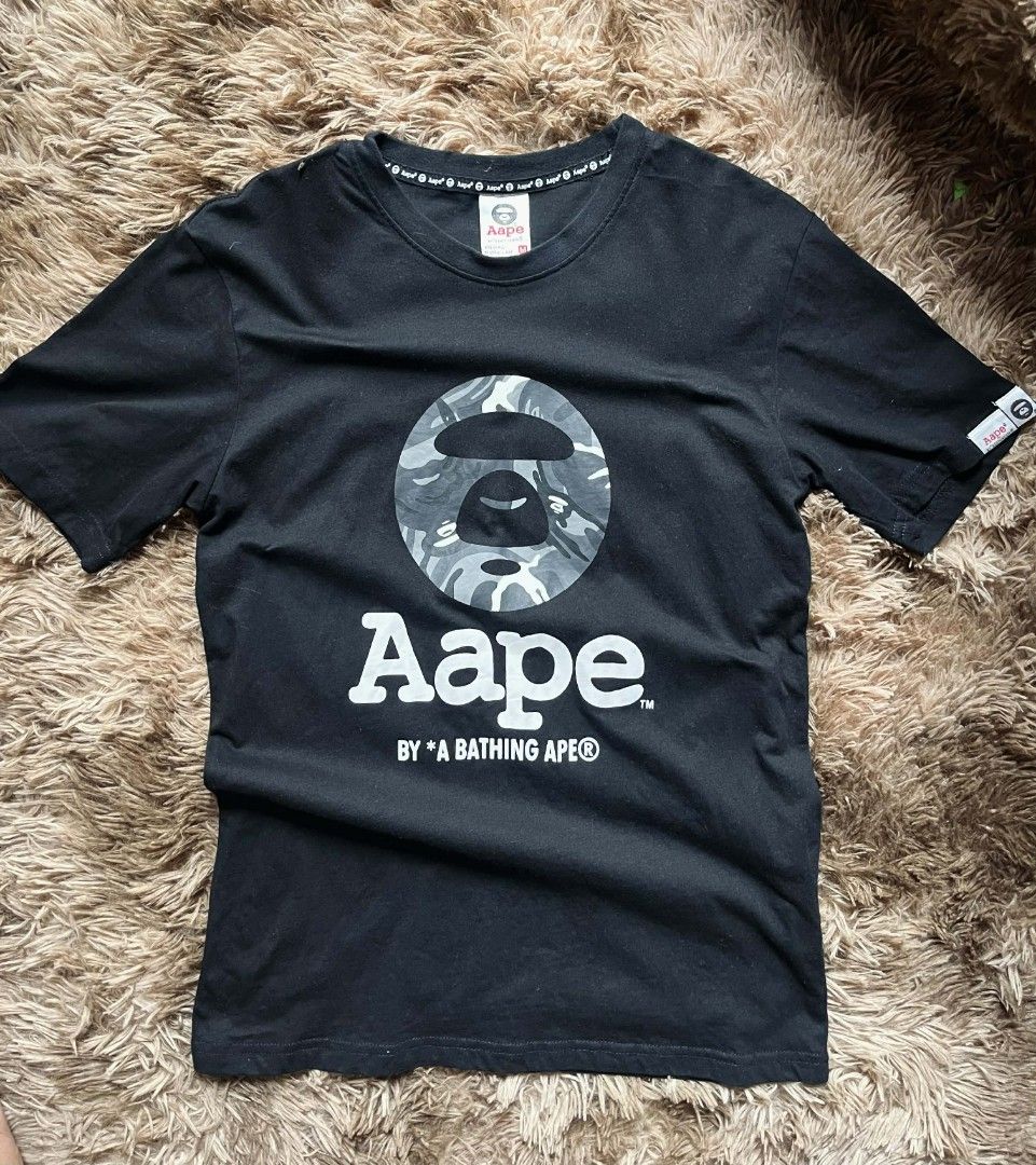 AAPE MEDIUM ON TAG 27X18 NO ISSUE (Category: Activewear) located in Manila. Submitted by thrift2something (Listing ID 1446105711, Image 1). Description: .