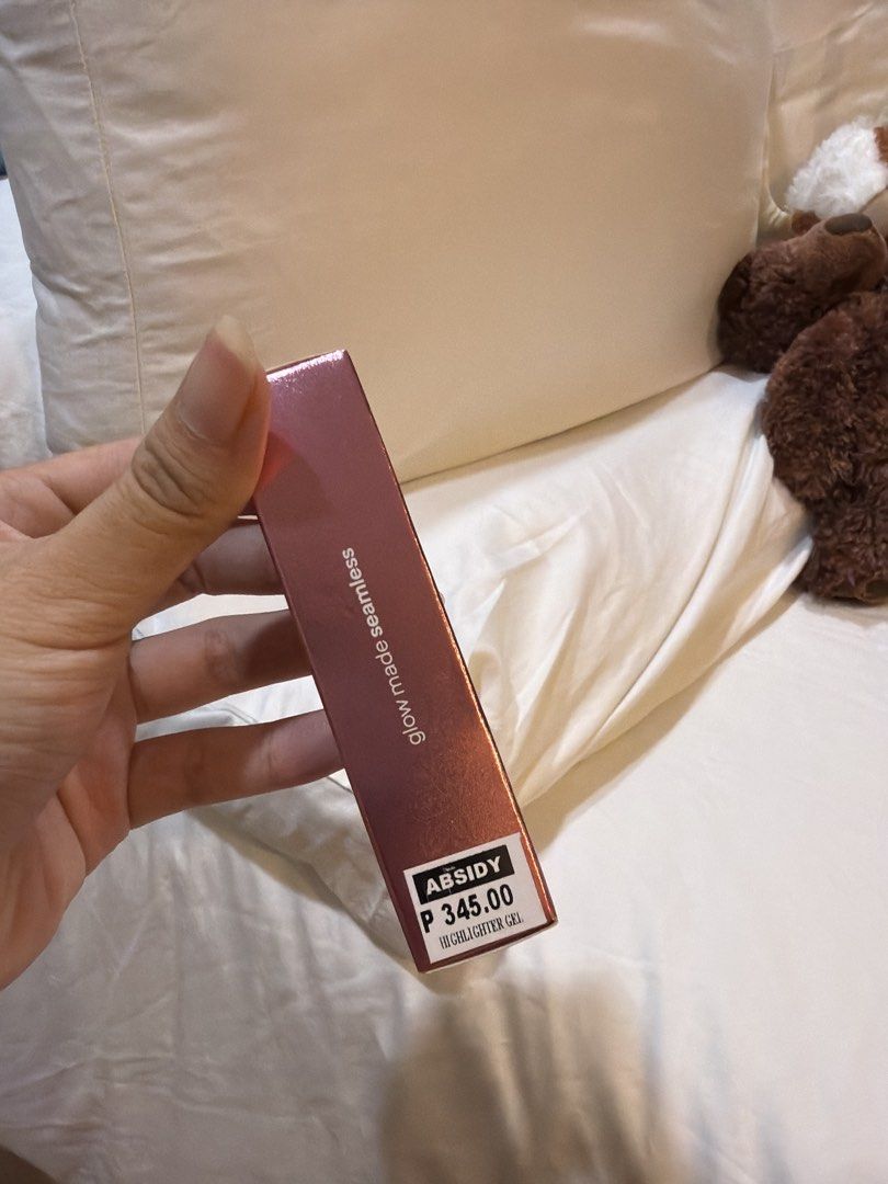 Absidy Glow Paint Gel Highlighter (Category: Makeup) located in Makati City. Submitted by _saleph_ (Listing ID 1446058290, Image 2). Description: - Absidy Glow Paint gel highlighter - Infused with TriGlow Complex for a seamless, radiant glow - Selling on behalf of a friend - Original Price: P345.00 - Great deal available!.