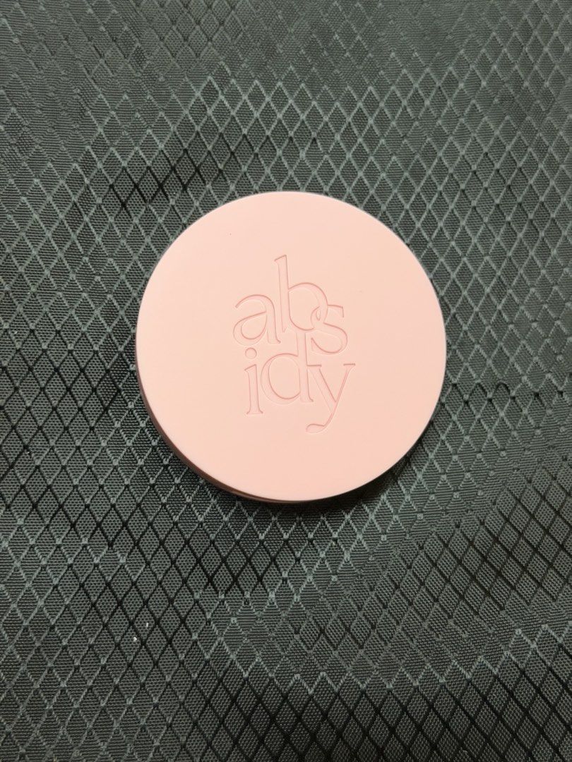 Absidy Soft Cheeks Blurring Powder Blush in Cornelia (Category: Makeup) located in Valenzuela. Submitted by retroroyaleph (Listing ID 1446119718, Image 3). Description: Brand new, unused.
