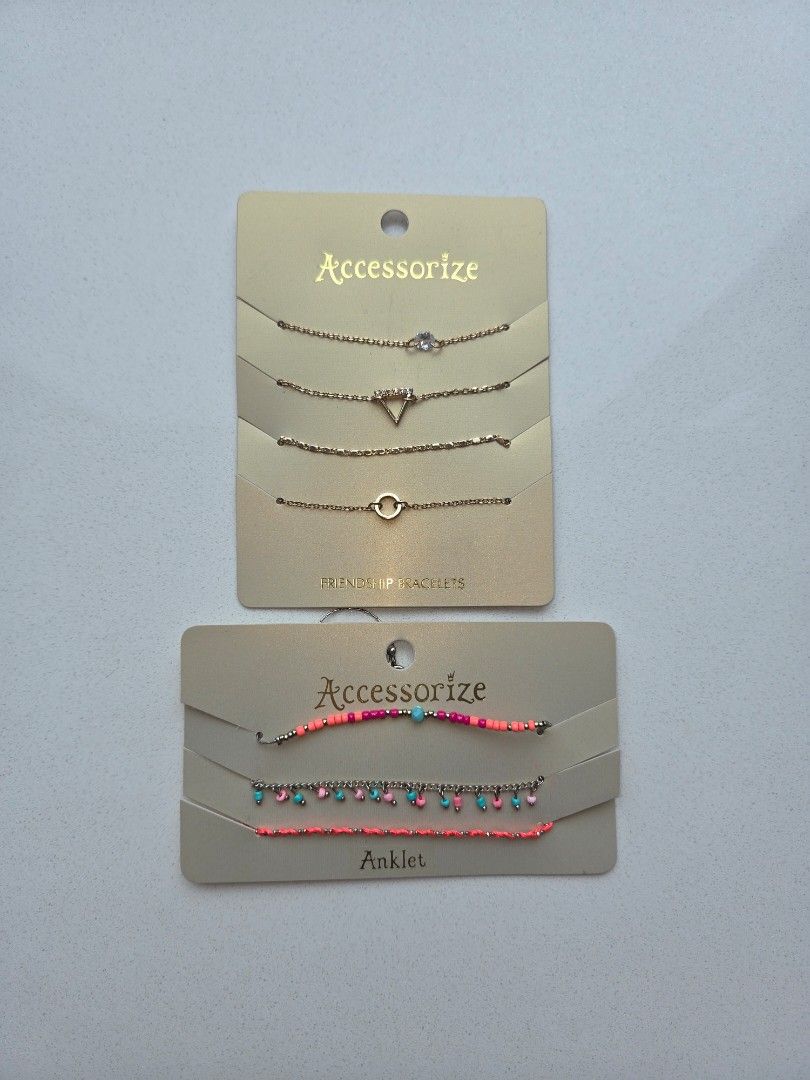 Accessorize braclets （分類：手鍊）位於 Hong Kong。 由 vlvl.yy 提交（商品編號 1446056185，圖片 1）。簡介： 。