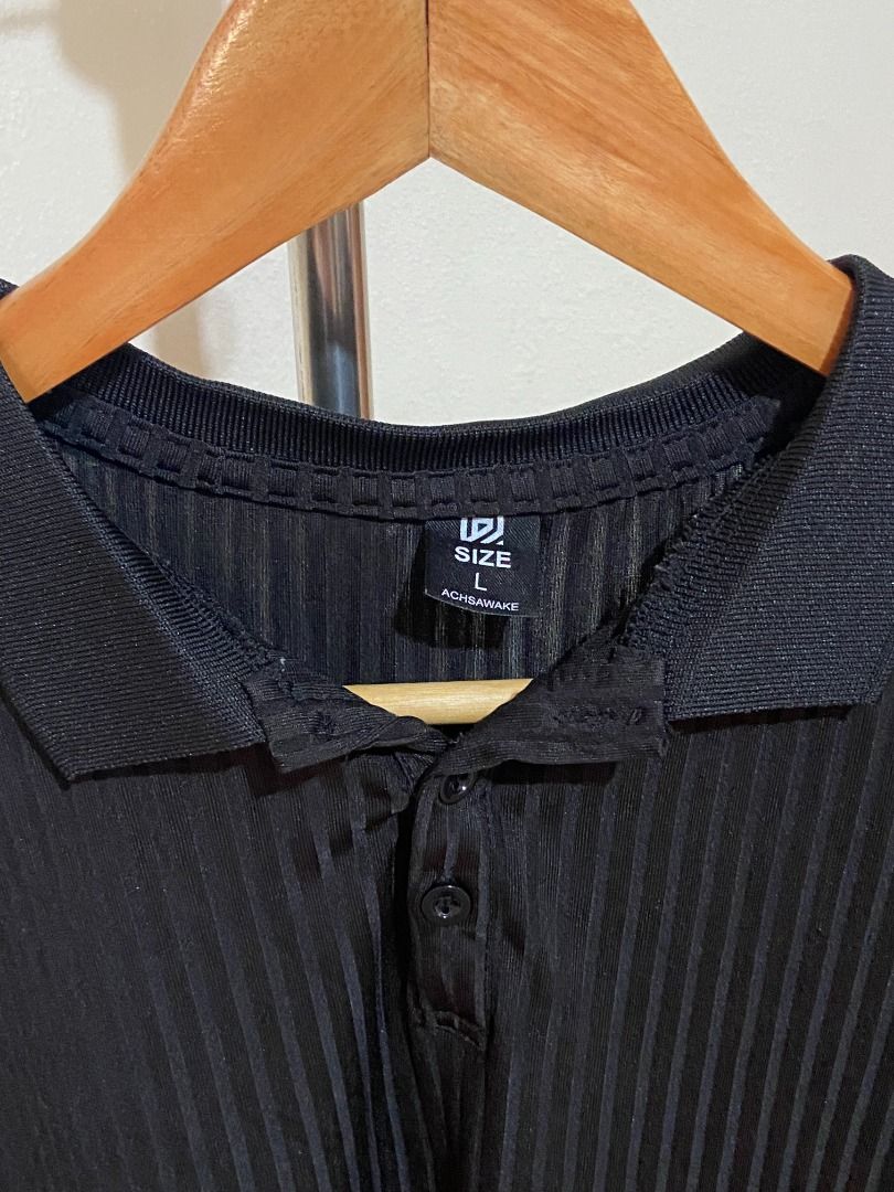 [Achsawake] Black Ribbed Polo Shirt (Category: Tshirts & Polo Shirts ) located in Quezon City. Submitted by thedeclutterer_ (Listing ID 1446072968, Image 2). Description: Description: - No flaws - Used once only - Excellent condition (will iron the clothes and provide proof) Dimensions: Shoulder Width - 43.5 cm / 17 in Length - 69 cm / 27 in Shipping Options: Delivery through courier service (J&T, LBC, Flash Express) Payment Options: GCash, BPI B