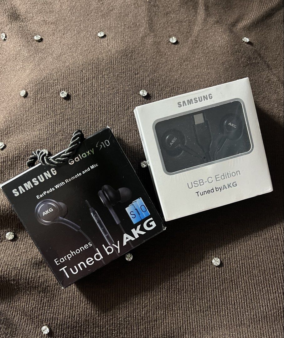 AKG Usb-C Edition | Jack Plug (Category: Earphones) located in Manila. Submitted by as_onlineshop11 (Listing ID 1446146223, Image 1). Description: .
