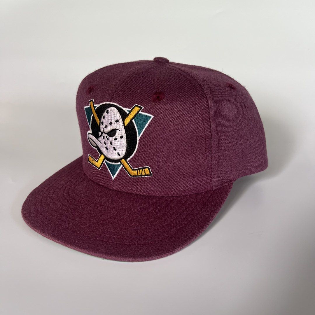Anaheim Mighty Ducks OG Logo (Category: Caps & Hats) located in Iloilo. Submitted by errrr0r (Listing ID 1446003386, Image 2). Description: anaheim mighty ducks OG logo annco / american needle made in sri lanka wool.