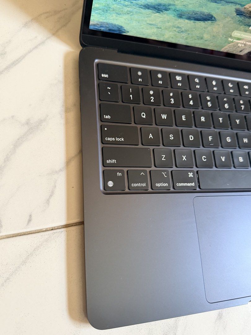 Apple MacBook Air M2 (2022) - Midnight492977302463457282