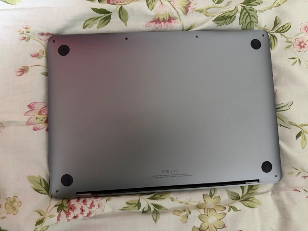 Apple MacBook Pro 13-inch492980373040015363