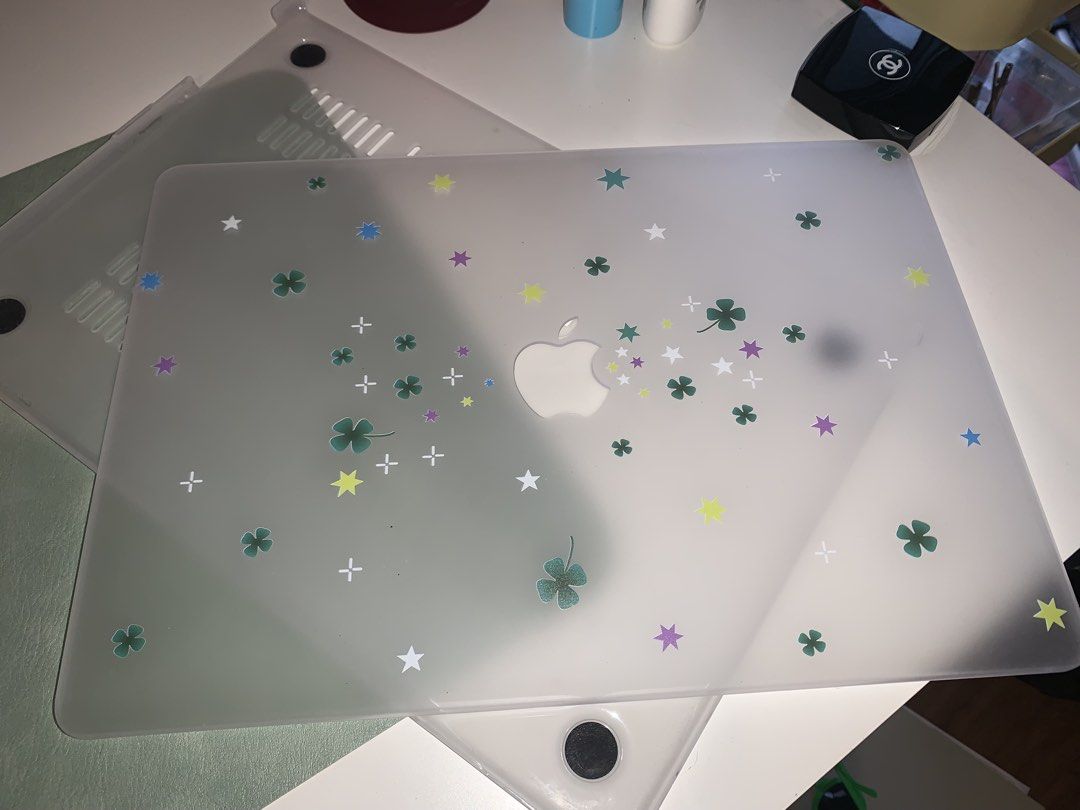 apple macbook pro acrylic case (Category: Laptops & Notebooks) located in Calamba. Submitted by brbcaliii (Listing ID 1446157706, Image 2). Description: just removed plastic upon opening, from 🍊 rfs: bought the wrong size loc: qc, mm can do sdd/jnt pls dm if interested ty.