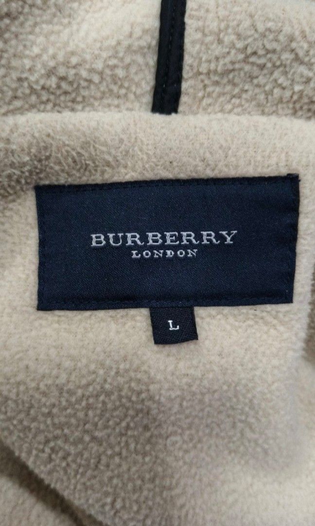 Authentic Burberry Wool Hoodie Coat Size L (Category: Coats, Jackets and Outerwear) located in Aguinaldo. Submitted by designerlaneph (Listing ID 1445997358, Image 3). Description: Previously owned Burberry wool hoodie coat size large 💯% authentic in mint condition free shipping onhand.
