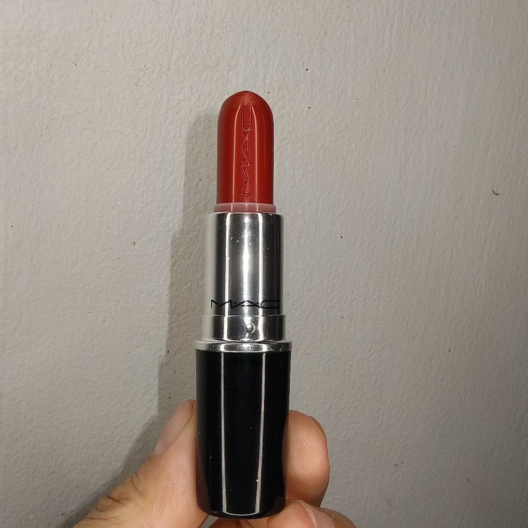 Authentic Mac Lipstick Lustreglass Long Lasting (Category: Makeup) located in Cavite. Submitted by donyachuHandicraft (Listing ID 1446110984, Image 2). Description: Authentic Mac Lipstick Lustreglass Sheer Shine Long wear finish Color: LusterEd Red Original Price 1,330 Tried one time for testing the color. See photos Made from Canada See label Original Please view all photos before purchasing Pay tru Gcash Ship tru Gogoexpress Lalamove Sf c/o by 