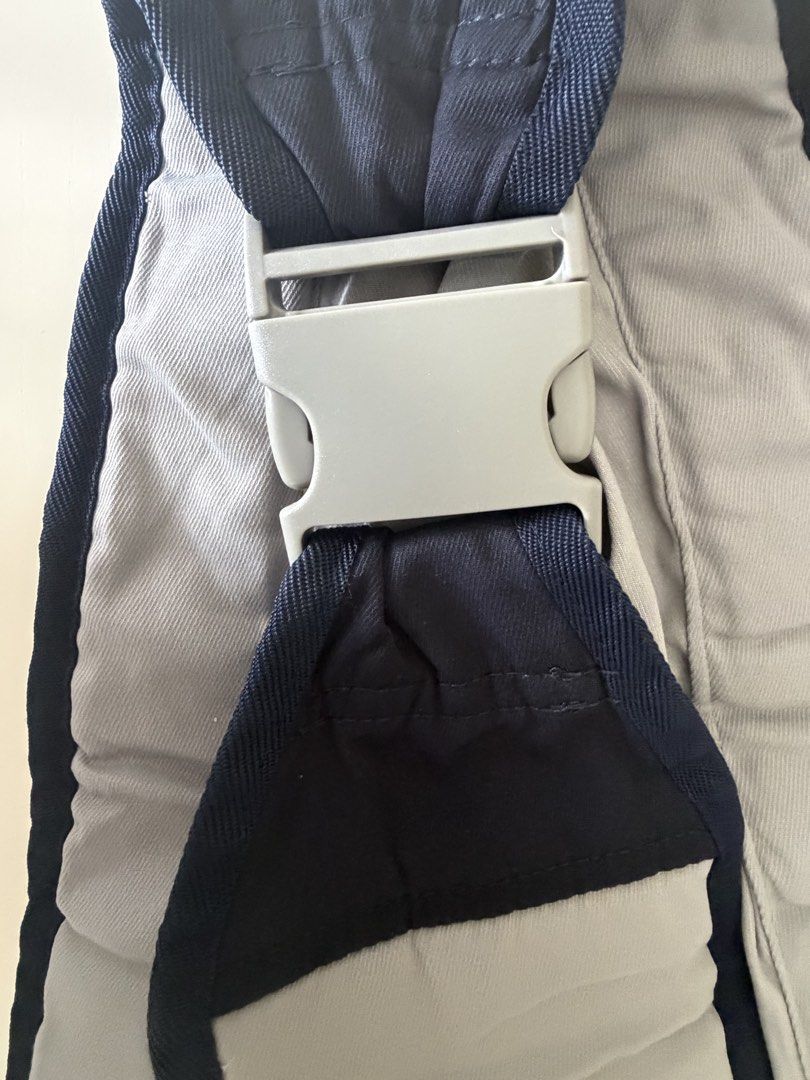 Baby Carrier Sling - Adjustable, Comfortable (Category: Carriers & Slings) located in Makati City. Submitted by eyes_jade (Listing ID 1446048125, Image 3). Description: - Comfortable baby carrier sling, perfect for infants. - Made from a soft polyester and cotton blend. - Features adjustable straps and secure buckles for a snug and safe fit. - Allows for easy, hands-free carrying, keeping your baby close. - Please check the photos for detailed vi