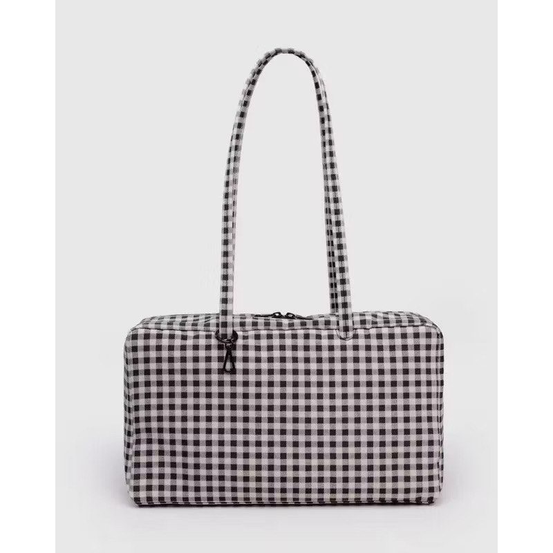 Baggu Reusable Nylon Tote Bag Large Capacity (Category: Shoulder Bags) located in Manila. Submitted by patchypat01 (Listing ID 1446021341, Image 2). Description: Baggu Reusable Nylon Tote Bag Large Capacity Top Handle Shoulder Bag Women Pure Color Eco Friendly Minimalist Bag.