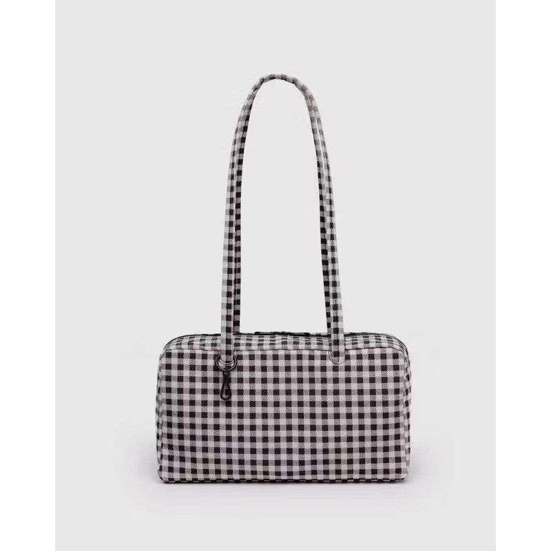 Baggu Reusable Nylon Tote Bag Large Capacity (Category: Shoulder Bags) located in Manila. Submitted by patchypat01 (Listing ID 1446021341, Image 3). Description: Baggu Reusable Nylon Tote Bag Large Capacity Top Handle Shoulder Bag Women Pure Color Eco Friendly Minimalist Bag.