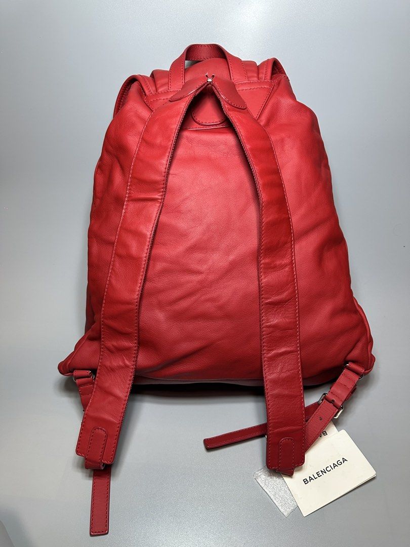 Balenciaga bagpack (Category: Luxury Bags & Wallets) located in Atok. Submitted by fullroom.dgs (Listing ID 1445996324, Image 2). Description: Balenciaga bag pack authentic rank a to sa.