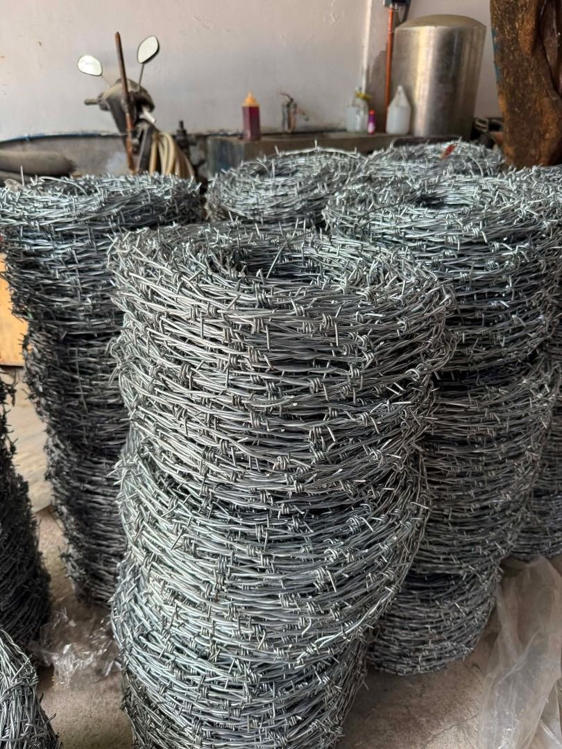 Barbed wire Specs: 2.7mm x 130mtrs (Category: Everything Else Others) located in Manila. Submitted by joeyroque09 (Listing ID 1445993601, Image 2). Description: Barbed wire Specs: 2.7mm x 130mtrs Price: 1,750.