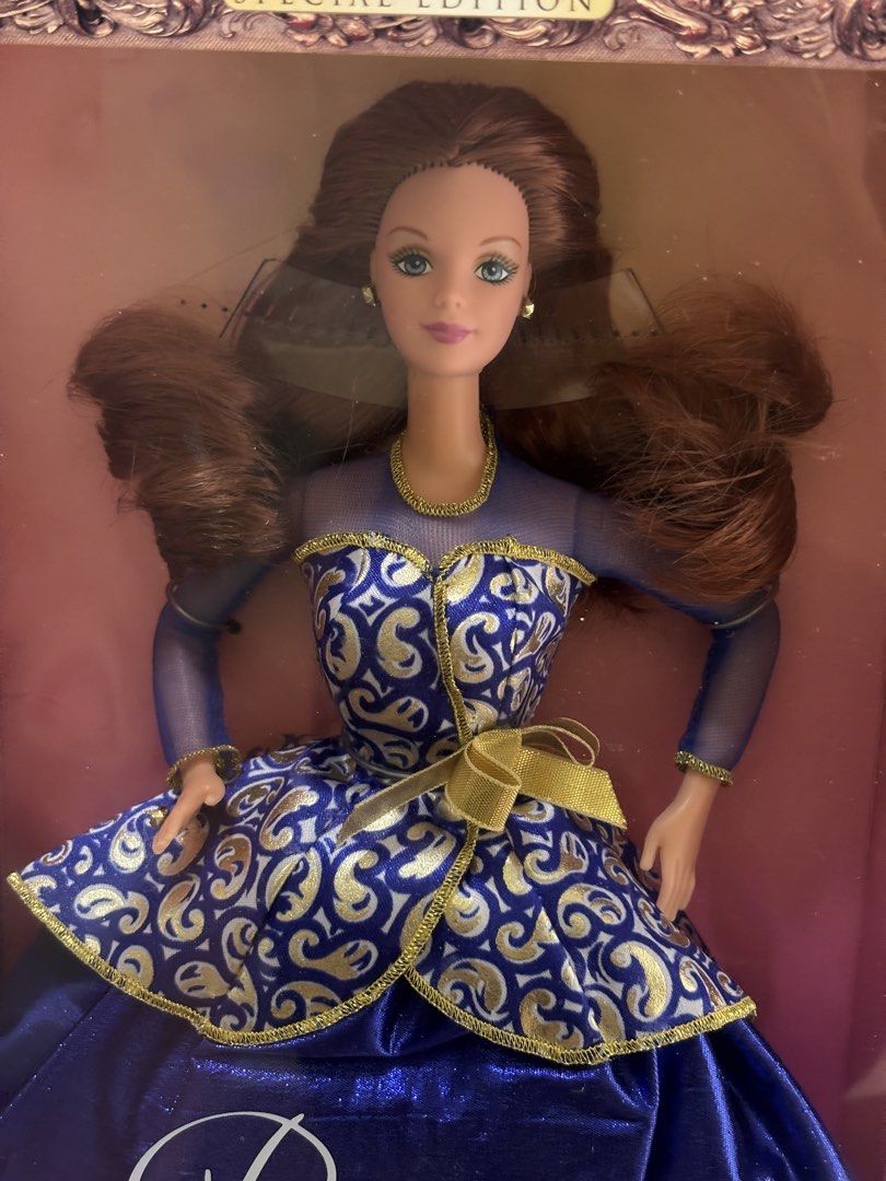 Barbie Portrait in Blue (Category: Figurines & Statues) located in Cebu City. Submitted by thriftsbyrn (Listing ID 1446082186, Image 2). Description: - Special Edition Barbie: 'Portrait in Blue' - Brand New in Original Box.