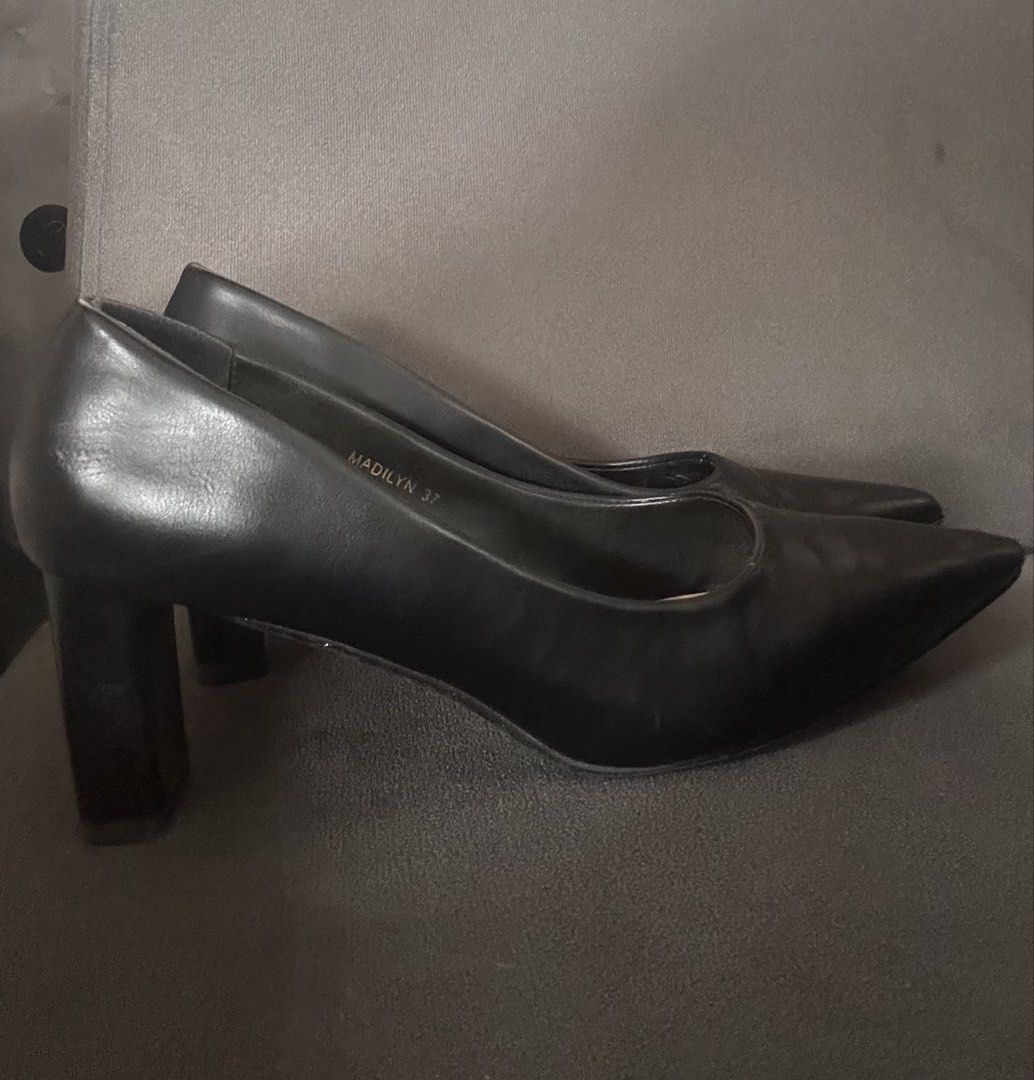 Black Office Heels (Category: Heels) located in Tanza. Submitted by euniceericka (Listing ID 1446008914, Image 3). Description: - Brand: Sofab - Model: Madilyn - Style: Black pointed toe heels - Heel Type: Block heel - Size: 37 - Condition: Comes with original Sofab! box - Purchase Location: SM Store - Original Price: PHP 1499.00 - Selling for P750 - Used 2 months only - RFS: Resigned from work.