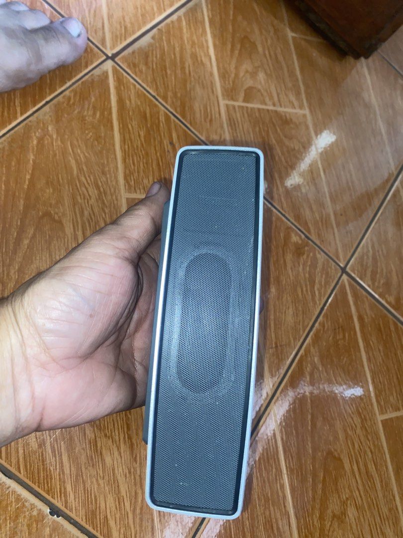 Bose SoundLink Mini Bluetooth Speaker (Category: Soundbars, Speakers & Amplifiers) located in Marikina City. Submitted by jtv17 (Listing ID 1446038239, Image 3). Description: - Bose SoundLink Mini Bluetooth Speaker - Connects via Bluetooth or AUX cable - Comes with original charger - Amazing sound quality for its compact size - Tested and confirmed working perfectly - Ready for its new owner!.