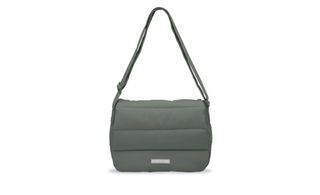 (Kategori: ) berada di . Dikirim oleh a_littlecloset (ID iklan 1446064071, Gambar 1). Deskripsi: .