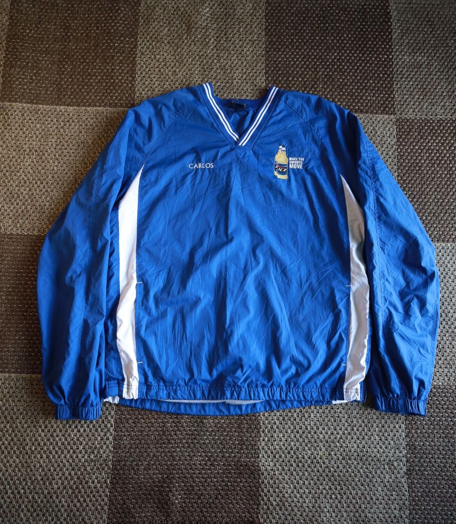 Bud Ice "Make the Smooth Move" Y2K Embroidered Logo Pullover Windbreaker (Category: Activewear) located in Pasig City. Submitted by mlclmchrs (Listing ID 1446155582, Image 1). Description: Sizing: Large on tag (Can fit up to 2xl) Width - 25 inches Length - 27 inches Sleeve Length - 20.5 inches NO ISSUES.