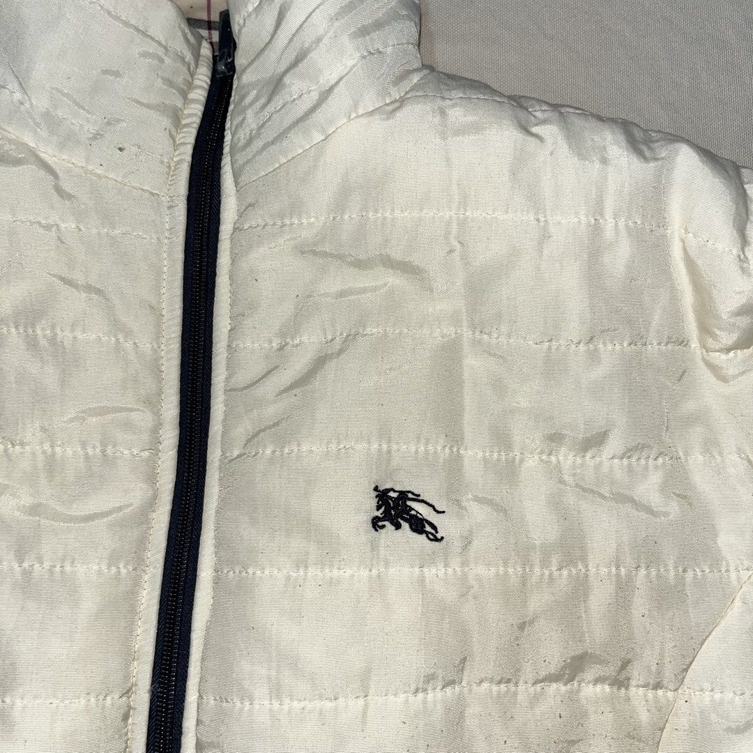 Burberry London Quilted Jacket, White (Category: Coats, Jackets and Outerwear) located in Samal. Submitted by thatsodd (Listing ID 1446118256, Image 2). Description: .