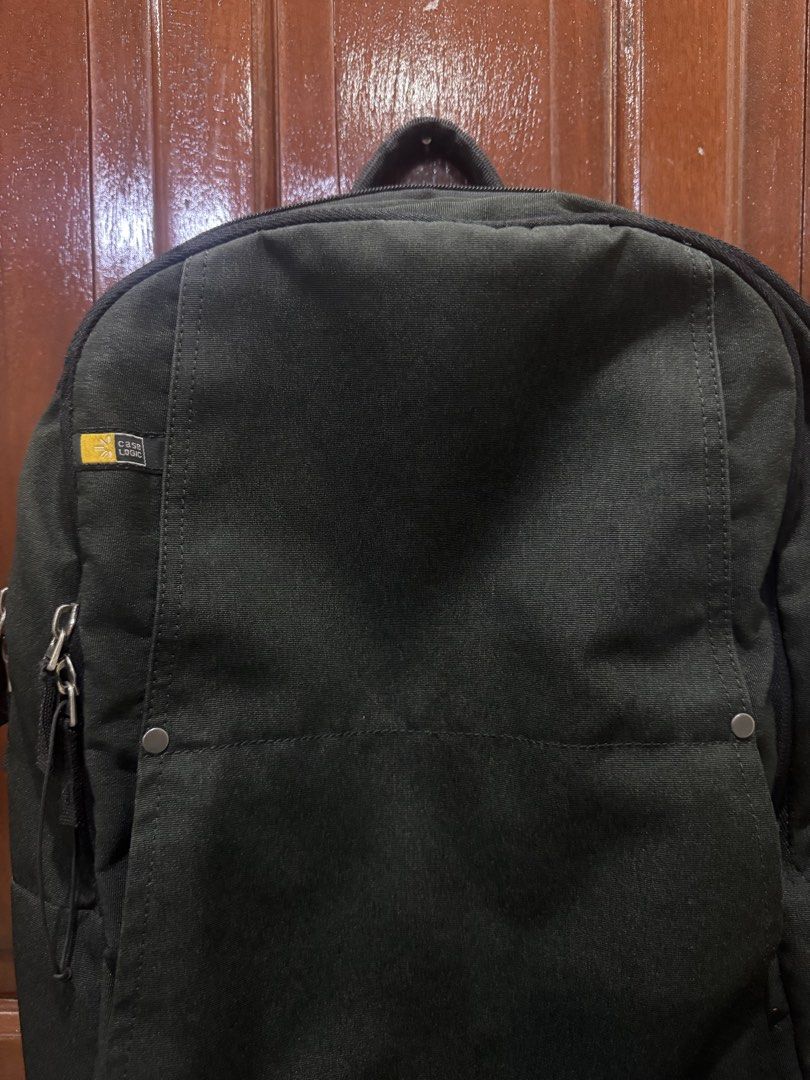 Case Logic Backpack Laptop Bag (Category: Backpacks) located in Quezon City. Submitted by clazzystudio (Listing ID 1446084890, Image 3). Description: Case Logic Backpack 🎒 A practical and stylish backpack designed for everyday use. Perfect for school, work, travel, or daily errands, with plenty of space to keep your essentials organized. Trusted Case Logic brand Spacious main compartment Padded laptop sleeve Multiple organizer pockets Comfortabl