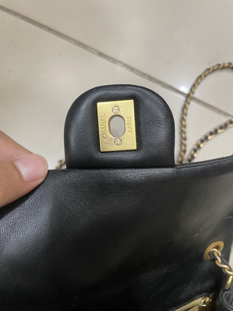 Chanel Pearl Crush Mini Flap Bag (Category: Luxury Bags & Wallets) located in Manila. Submitted by doughdong (Listing ID 1446101851, Image 2). Description: pm for details.
