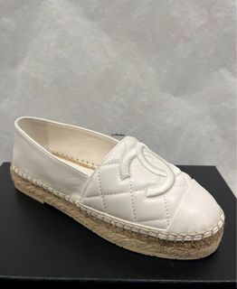 (Category: ) located in . Submitted by nevertiredtoshop (Listing ID 1446107764, Image 1). Description: .