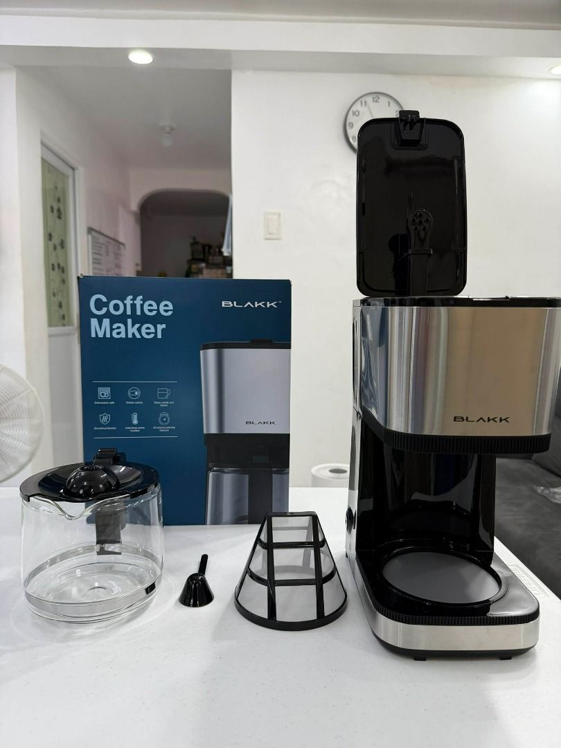 Coffee Maker - Blakk 1.25L (Category: Coffee Machines & Makers) located in Manila. Submitted by entiretyph (Listing ID 1446106438, Image 3). Description: ☕ Blakk Coffee Maker 1.25L – Brew Fresh Coffee Anytime! Enjoy rich, aromatic coffee at home with the reliable and easy-to-use Blakk Coffee Maker. Perfect for daily use, whether you're starting your morning or entertaining guests. ✨ Product Features: ✔️ 1.25L Capacity – Makes multiple cups, ideal