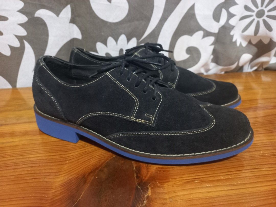 Cole Haan Suede Wingtip Oxfords Blue Sole (Category: Dress Shoes) located in Baguio. Submitted by highticket75 (Listing ID 1446013507, Image 3). Description: - Cole Haan black suede wingtip oxfords - Contrasting bright blue sole - Stitching detail throughout - Lace-up closure - Perfect for smart casual outfits.