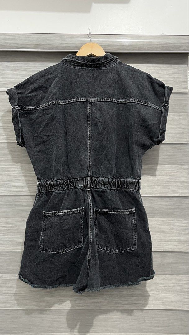Cotton On Black Denim Button Up Short Playsuit (Category: Rompers) located in Naga. Submitted by lilycheedeclutter (Listing ID 1446071315, Image 2). Description: WAIST: 16 in. (via Tape measure) LENGTH: 31 in. (from sleeves to shorts) For ref. my measurements are 38B and 32W.