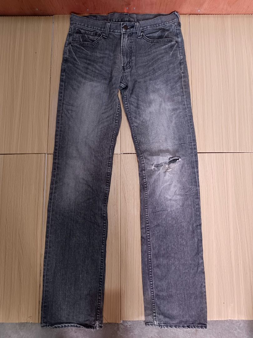 Crackwash bobson pants (Category: Jeans) located in Davao. Submitted by plan-b (Listing ID 1446005491, Image 1). Description: Size - 31 Length- 42 Stain/ripped.