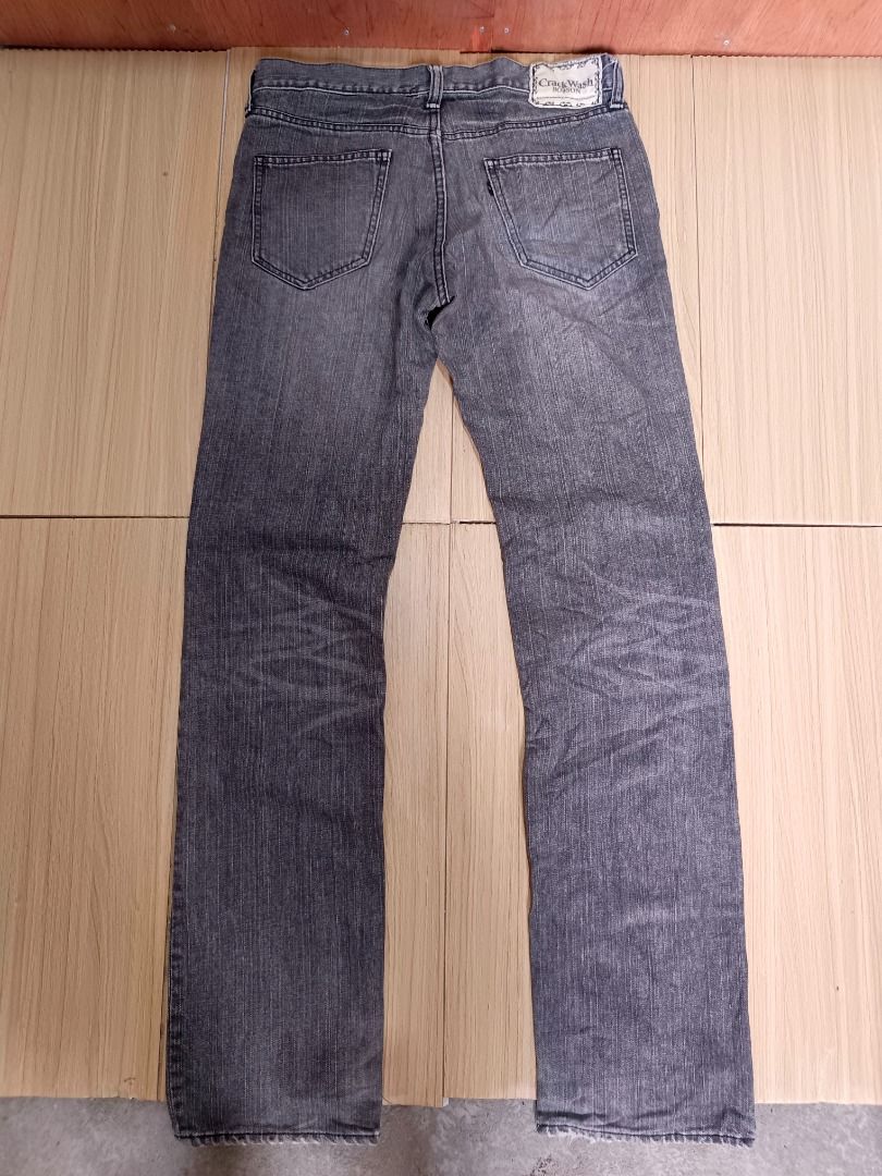 Crackwash bobson pants (Category: Jeans) located in Davao. Submitted by plan-b (Listing ID 1446005491, Image 3). Description: Size - 31 Length- 42 Stain/ripped.