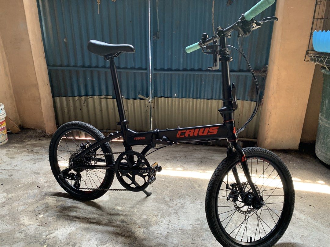 CRIUS Folding Bike (Category: Bicycles) located in Manila. Submitted by _ishaaa (Listing ID 1446108711, Image 2). Description: Well-maintained Folding bike - madaling i-store at dalhin 20-inch wheels Disc brakes (front and rear) Multi-speed drivetrain Lightweight at matibay na frame Ready to ride, no issue Perfect pang-commute, pang-exercise, o weekend rides. Smooth gamitin at tipid sa maintenance. .