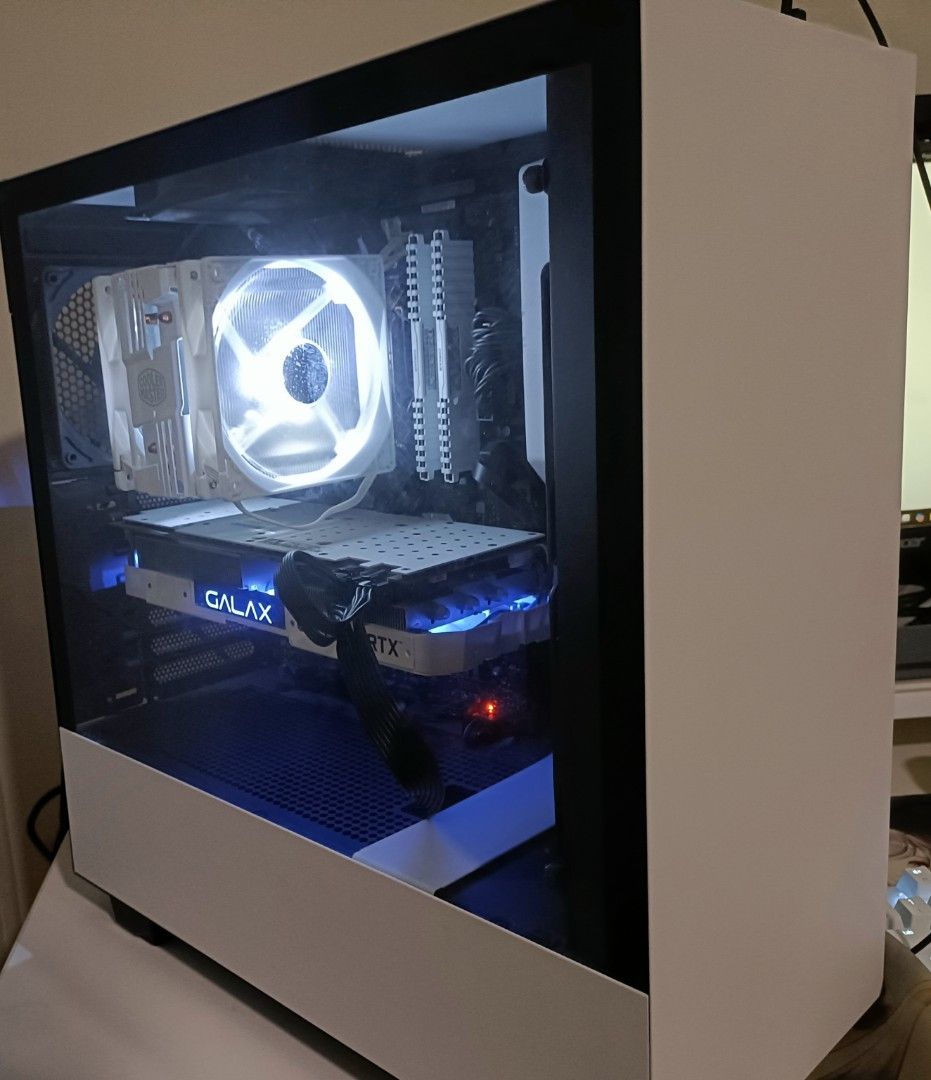 Custom White RTX 2070 pc493337034506915840