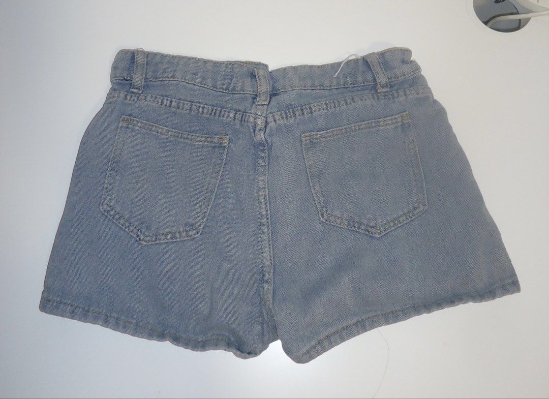 Denim Skort (Category: Other Bottoms) located in Manila. Submitted by shellseauhh.declutter (Listing ID 1446098097, Image 3). Description: s-m waistline: 26-28 inches .