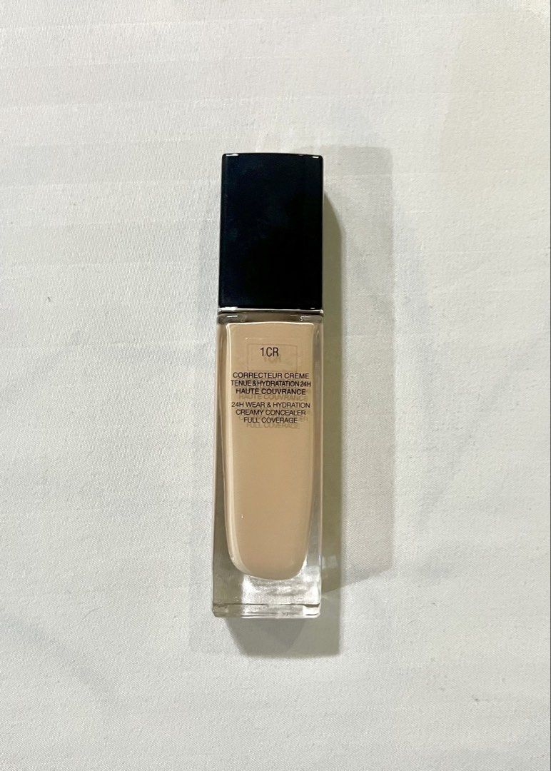 Dior Forever Skin Correct Concealer (Category: Makeup) located in Paranaque City. Submitted by reese0906 (Listing ID 1446141631, Image 2). Description: bought in Sephora USA for 2.5k used 2 times cleaned and sanitized Rfs: not my shade & need funds.