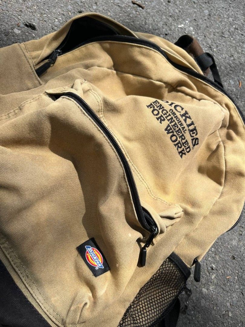 Distressed Dickies Backpack (Category: Backpacks) located in Quezon City. Submitted by michypeachyy1 (Listing ID 1446059918, Image 3). Description: 950 plus shipment design/style niya talaga yan hindi po stains issue last picsture.